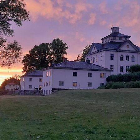 Oester Malma Hotel Marieberg  Экстерьер фото